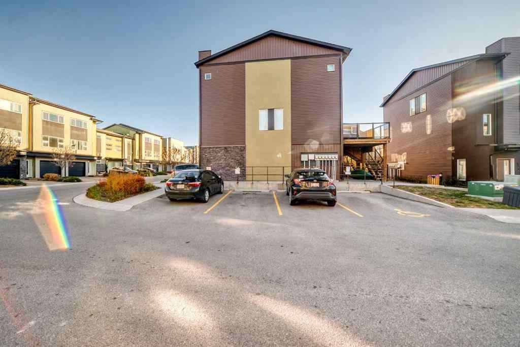 MLS® A2267603 - 418 Covecreek Circle NE in Coventry Hills Calgary, Residential