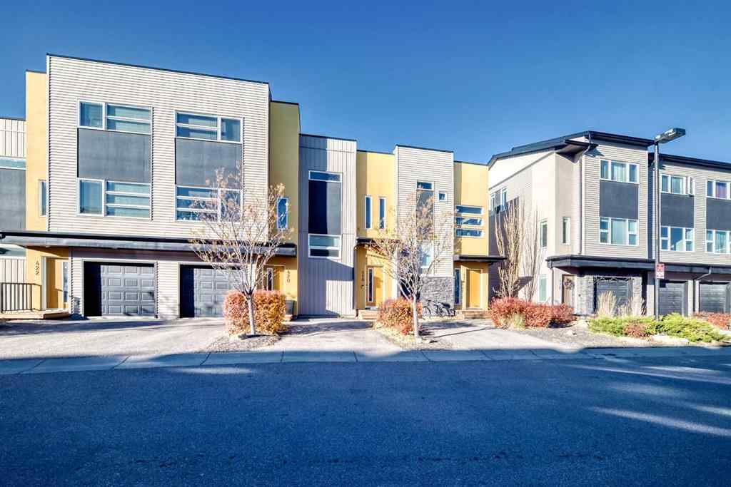 MLS® A2267603 - 418 Covecreek Circle NE in Coventry Hills Calgary, Residential