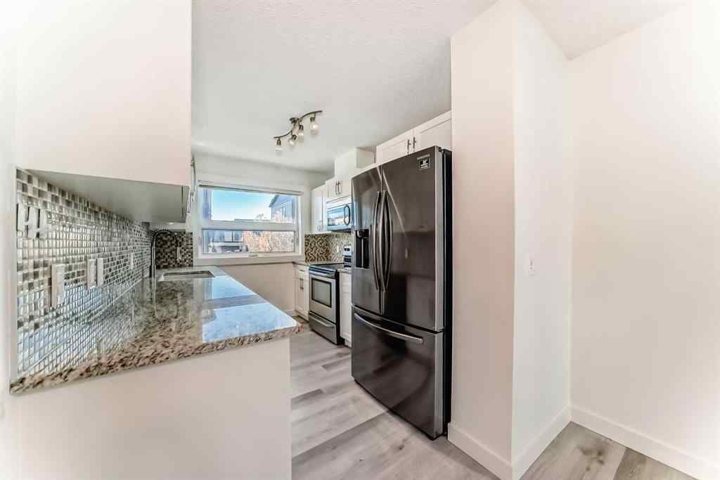MLS® A2267603 - 418 Covecreek Circle NE in Coventry Hills Calgary, Residential