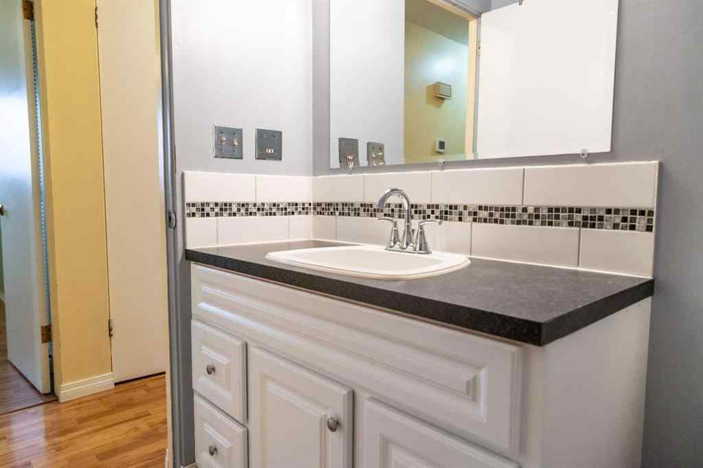 MLS® A2267608 - 21 Watson Street  in West Park Red Deer, Residential