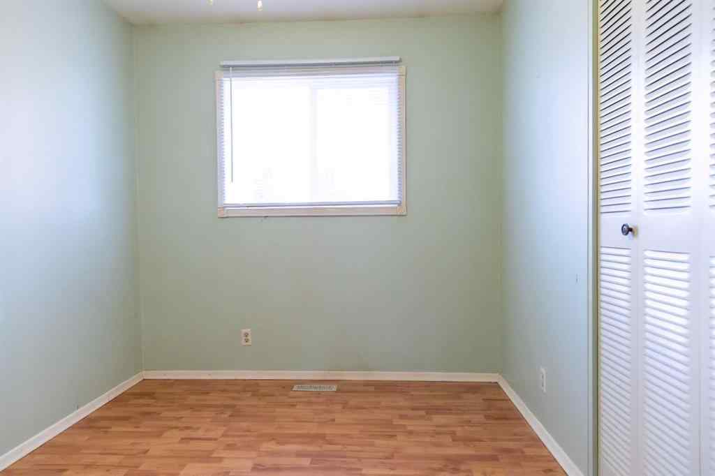 MLS® A2267608 - 21 Watson Street  in West Park Red Deer, Residential