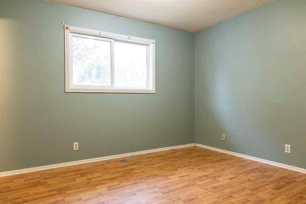 MLS® A2267608 - 21 Watson Street  in West Park Red Deer, Residential