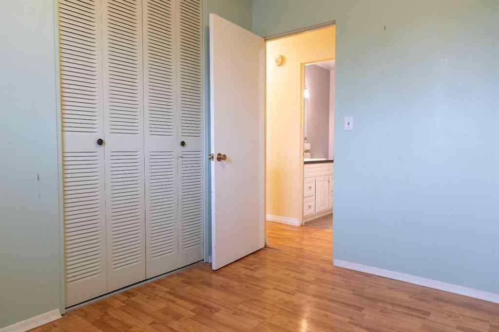 MLS® A2267608 - 21 Watson Street  in West Park Red Deer, Residential