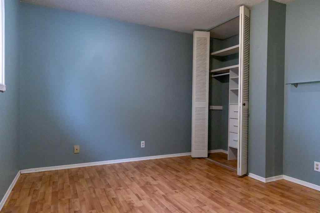 MLS® A2267608 - 21 Watson Street  in West Park Red Deer, Residential