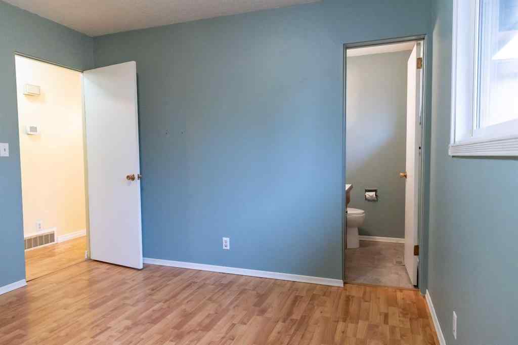 MLS® A2267608 - 21 Watson Street  in West Park Red Deer, Residential