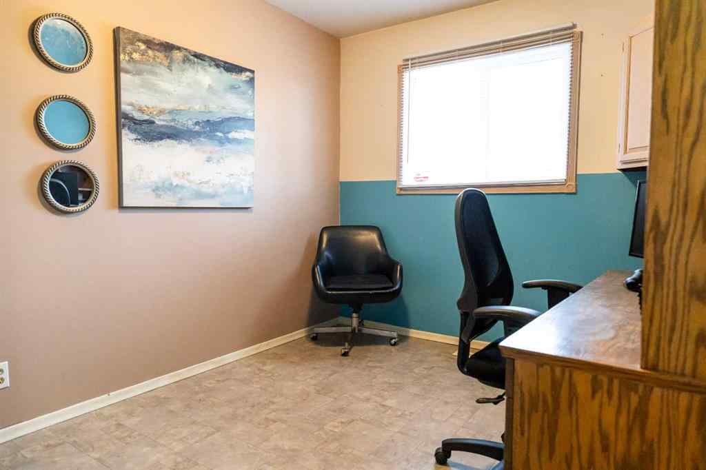 MLS® A2267608 - 21 Watson Street  in West Park Red Deer, Residential