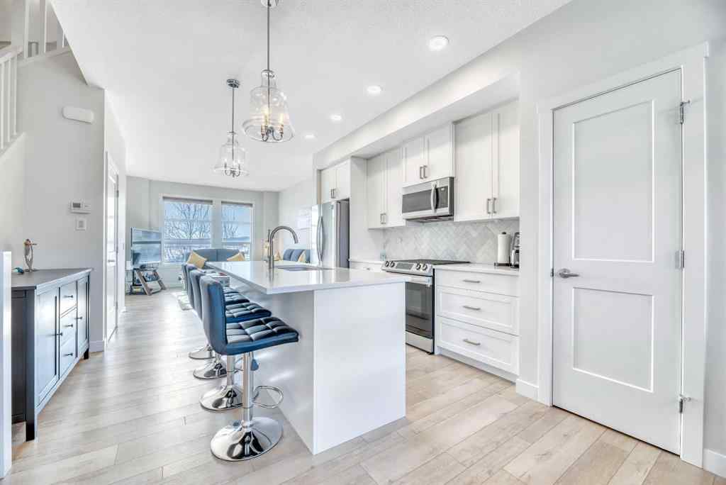 MLS® A2267610 - 196 Wolf Hollow Park SE in Wolf Willow Calgary, Residential