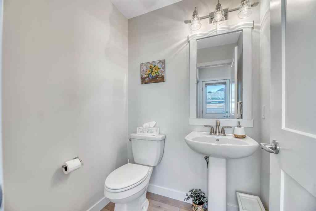 MLS® A2267610 - 196 Wolf Hollow Park SE in Wolf Willow Calgary, Residential