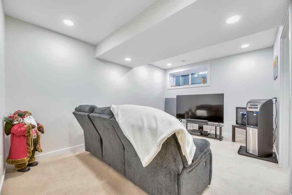 MLS® A2267610 - 196 Wolf Hollow Park SE in Wolf Willow Calgary, Residential