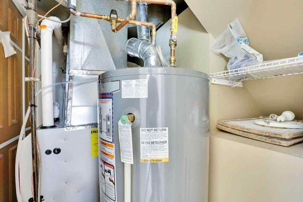 MLS® A2267615 - 56 Castleglen Crescent NE in Castleridge Calgary, Residential