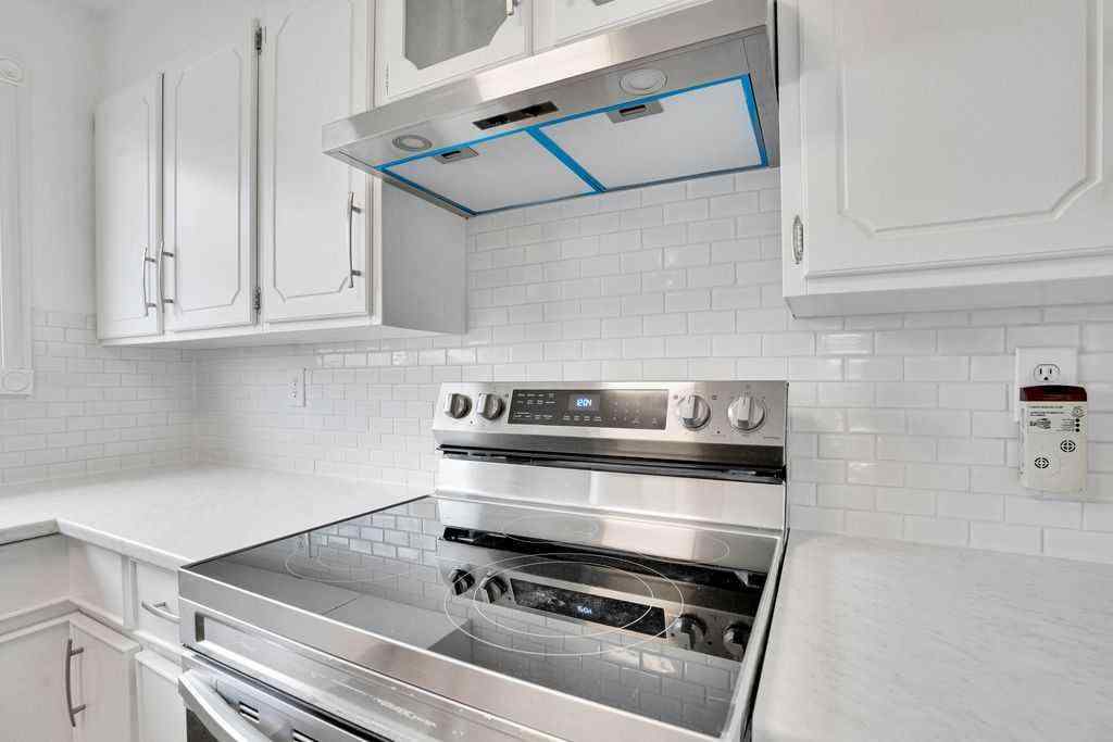 MLS® A2267615 - 56 Castleglen Crescent NE in Castleridge Calgary, Residential