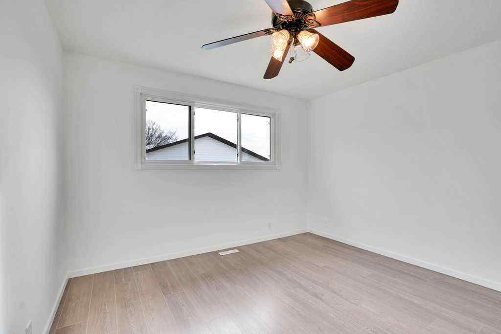 MLS® A2267615 - 56 Castleglen Crescent NE in Castleridge Calgary, Residential