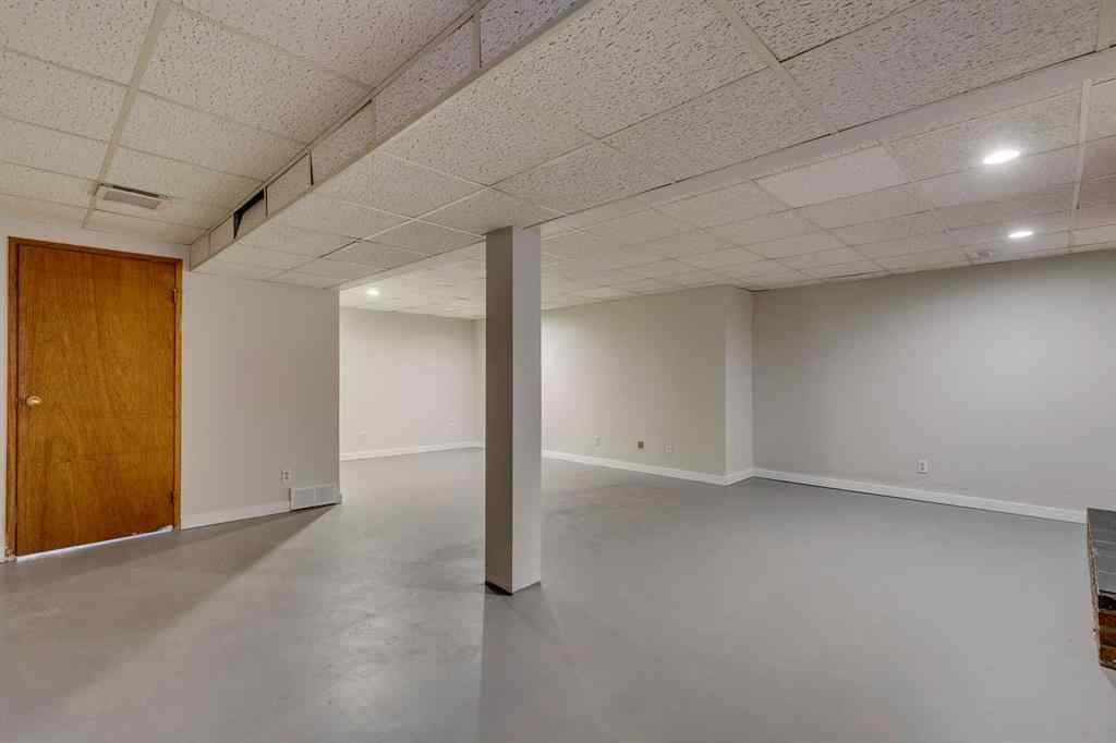 MLS® A2267622 - 2823 Dover Ridge Drive SE in Dover Calgary, Residential