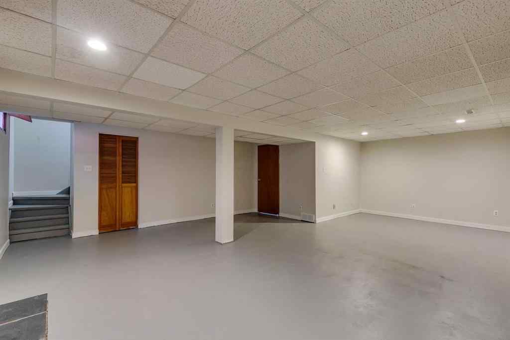 MLS® A2267622 - 2823 Dover Ridge Drive SE in Dover Calgary, Residential