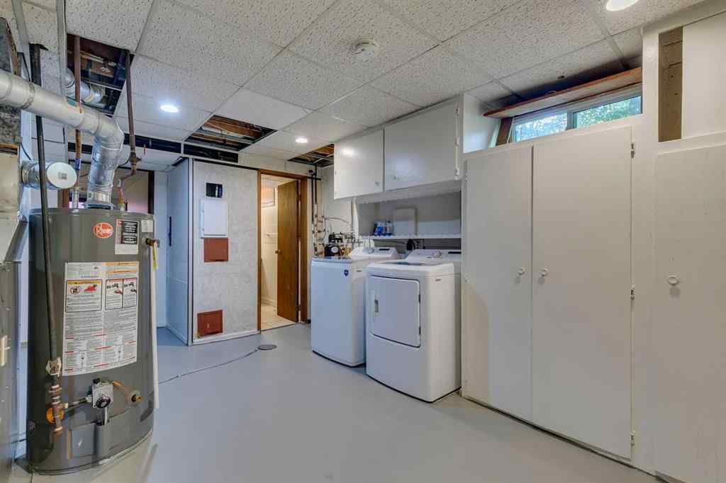 MLS® A2267622 - 2823 Dover Ridge Drive SE in Dover Calgary, Residential