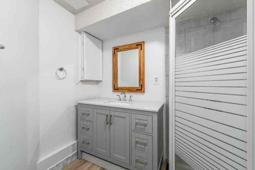 MLS® A2267623 - 6707 23 Avenue NE in Pineridge Calgary, Residential