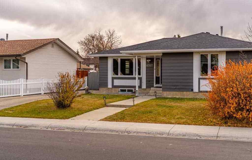 MLS® A2267623 - 6707 23 Avenue NE in Pineridge Calgary, Residential