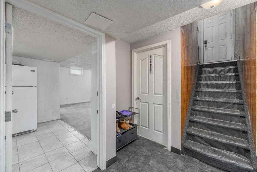 MLS® A2267623 - 6707 23 Avenue NE in Pineridge Calgary, Residential