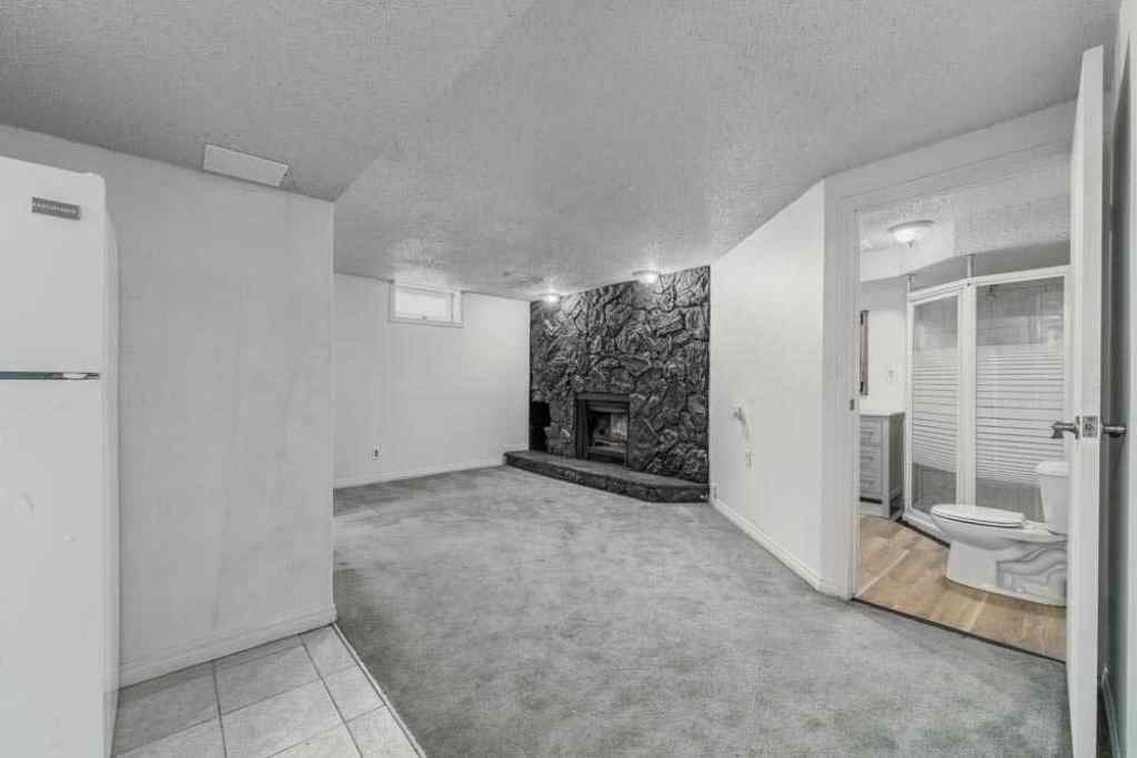 MLS® A2267623 - 6707 23 Avenue NE in Pineridge Calgary, Residential