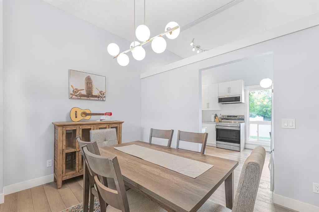 MLS® A2267625 - 352 Brae Glen Road SW in Braeside Calgary, Residential