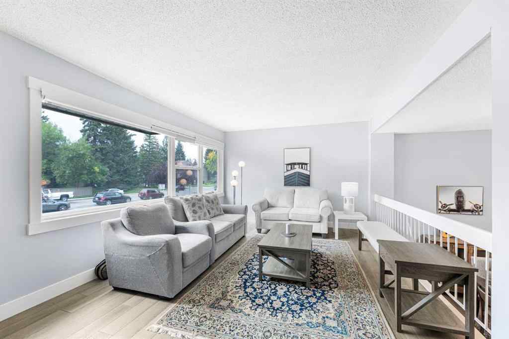 MLS® A2267625 - 352 Brae Glen Road SW in Braeside Calgary, Residential