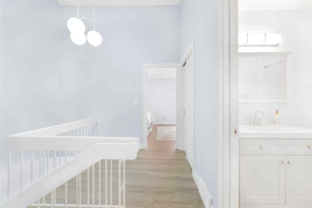 MLS® A2267625 - 352 Brae Glen Road SW in Braeside Calgary, Residential