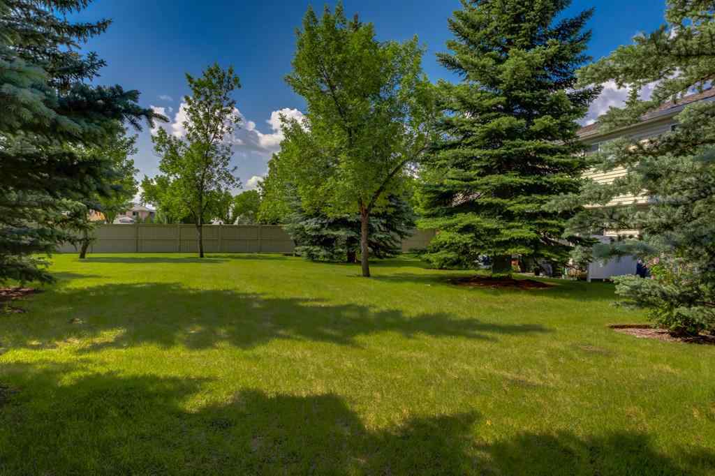 MLS® A2267630 - 12 Millrise Green SW in Millrise Calgary, Residential