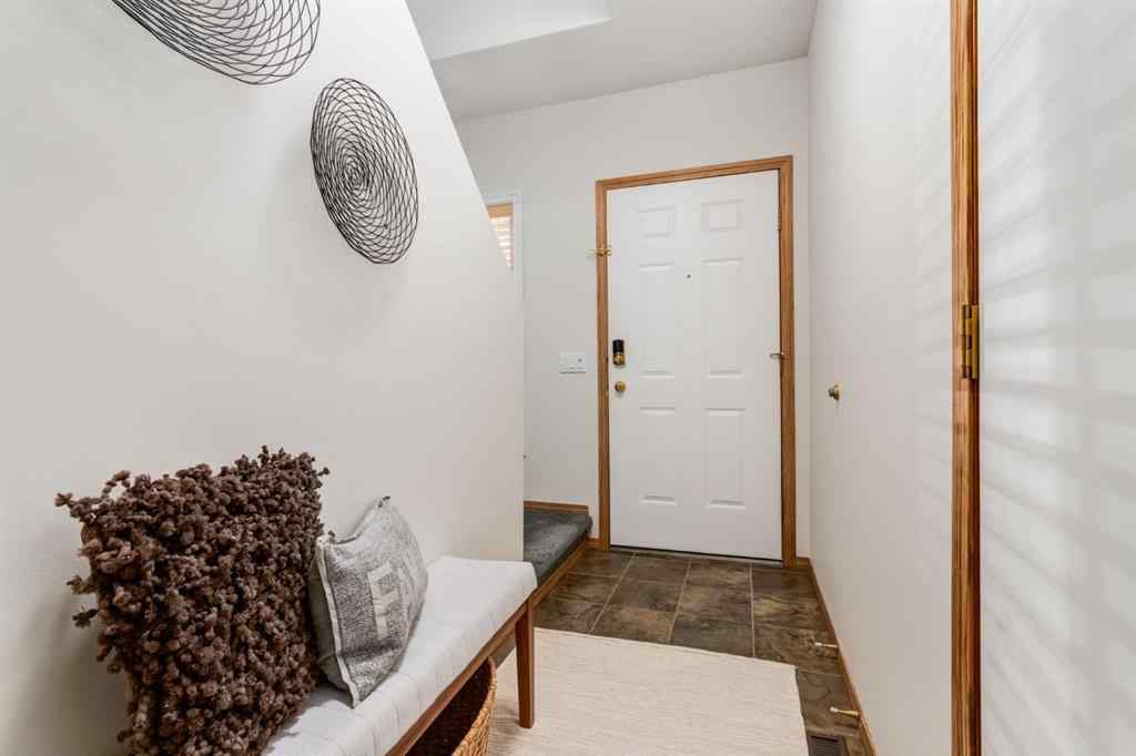 MLS® A2267630 - 12 Millrise Green SW in Millrise Calgary, Residential