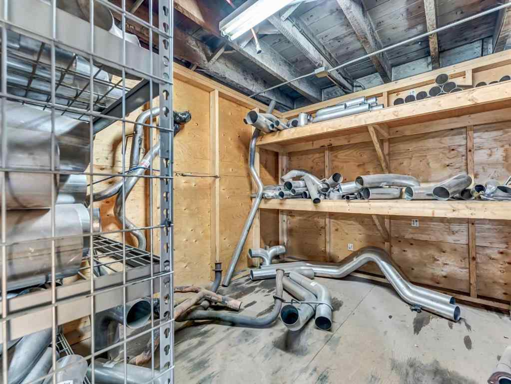 MLS® A2267632 - 674 17 Street SW in South West Industrial Medicine Hat, Commercial