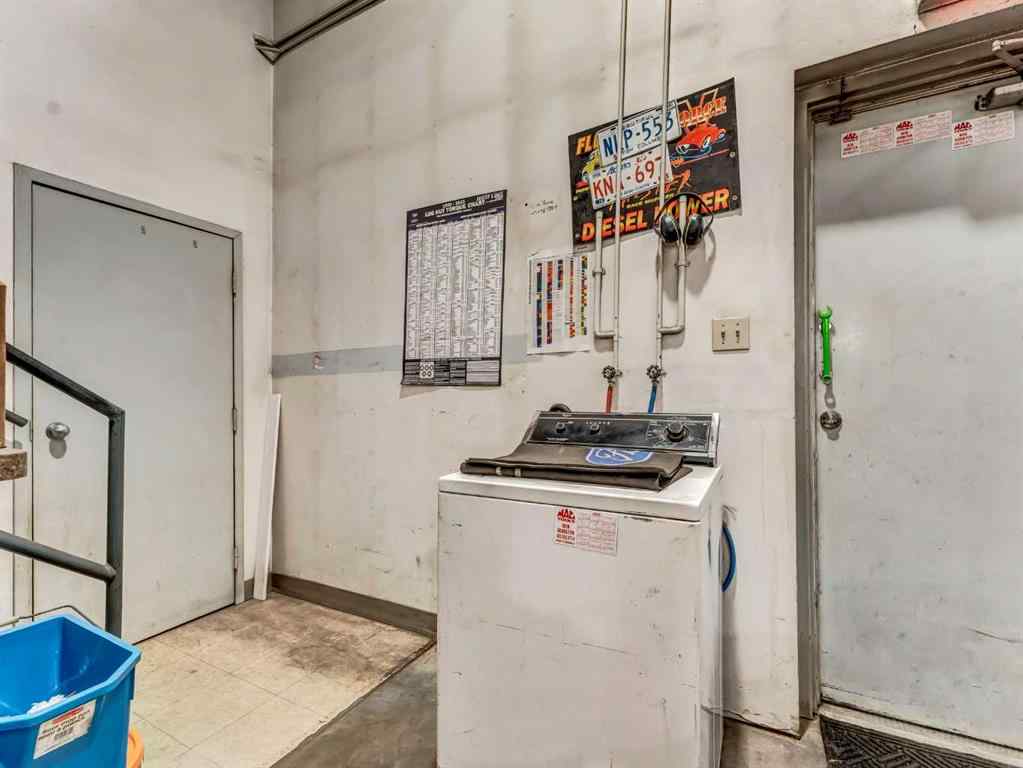 MLS® A2267632 - 674 17 Street SW in South West Industrial Medicine Hat, Commercial