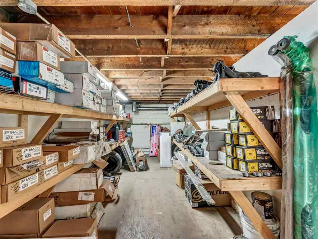 MLS® A2267632 - 674 17 Street SW in South West Industrial Medicine Hat, Commercial