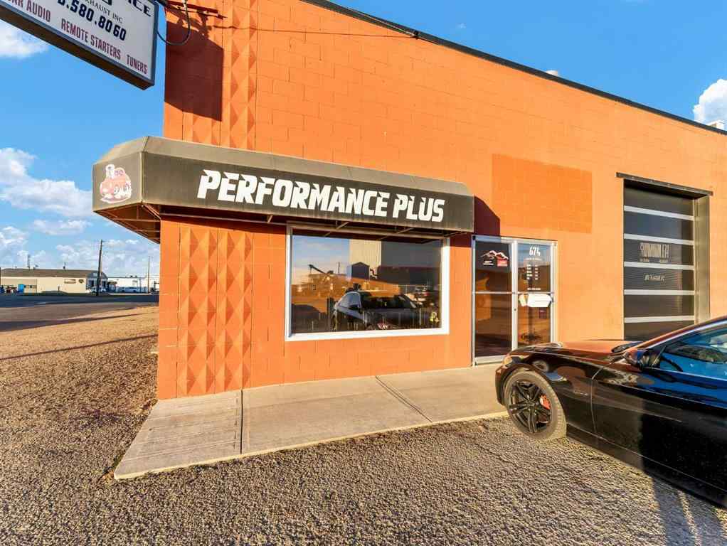MLS® A2267632 - 674 17 Street SW in South West Industrial Medicine Hat, Commercial