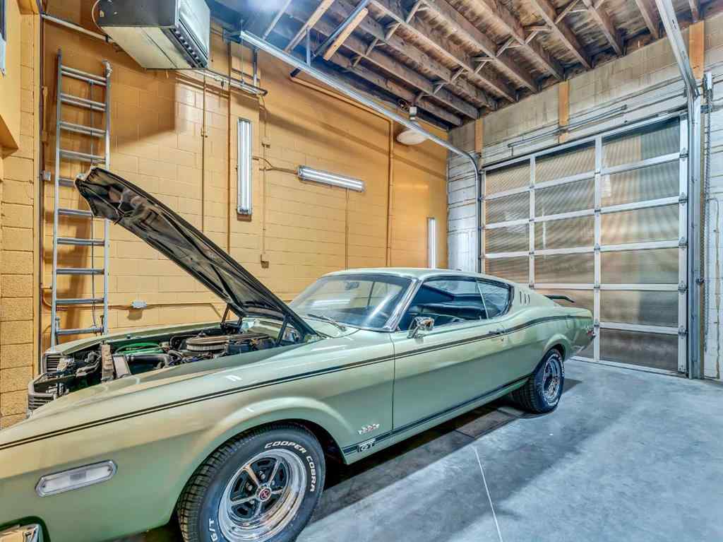 MLS® A2267632 - 674 17 Street SW in South West Industrial Medicine Hat, Commercial