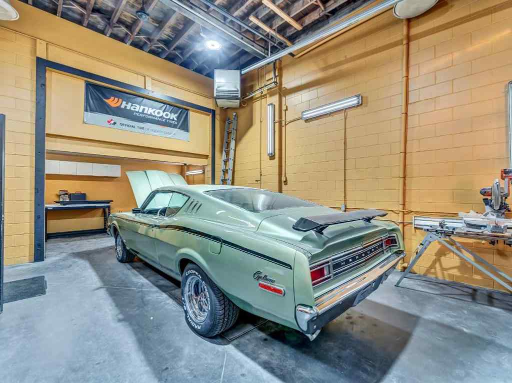 MLS® A2267632 - 674 17 Street SW in South West Industrial Medicine Hat, Commercial