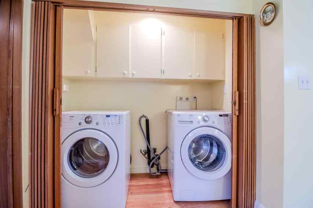 MLS® A2267634 - 10 Sunnyside Crescent  in Sunnybrook Red Deer, Residential