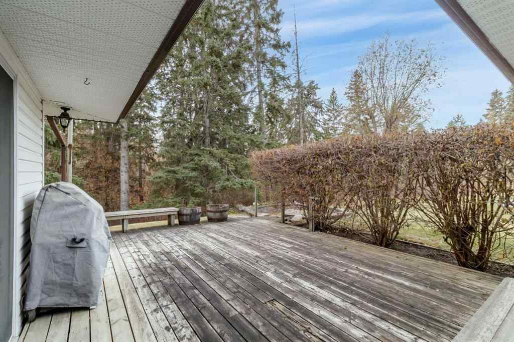 MLS® A2267634 - 10 Sunnyside Crescent  in Sunnybrook Red Deer, Residential