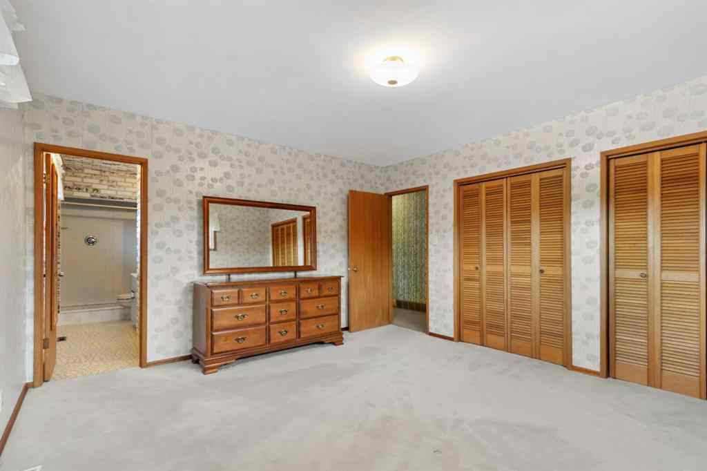 MLS® A2267634 - 10 Sunnyside Crescent  in Sunnybrook Red Deer, Residential