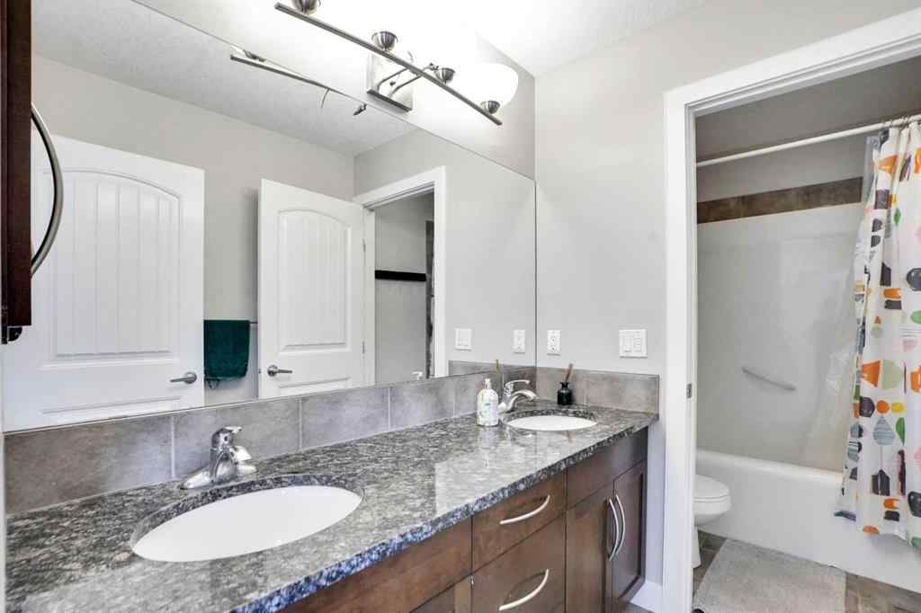 MLS® A2267637 - 70 Royal Ridge Manor NW in Royal Oak Calgary, Residential