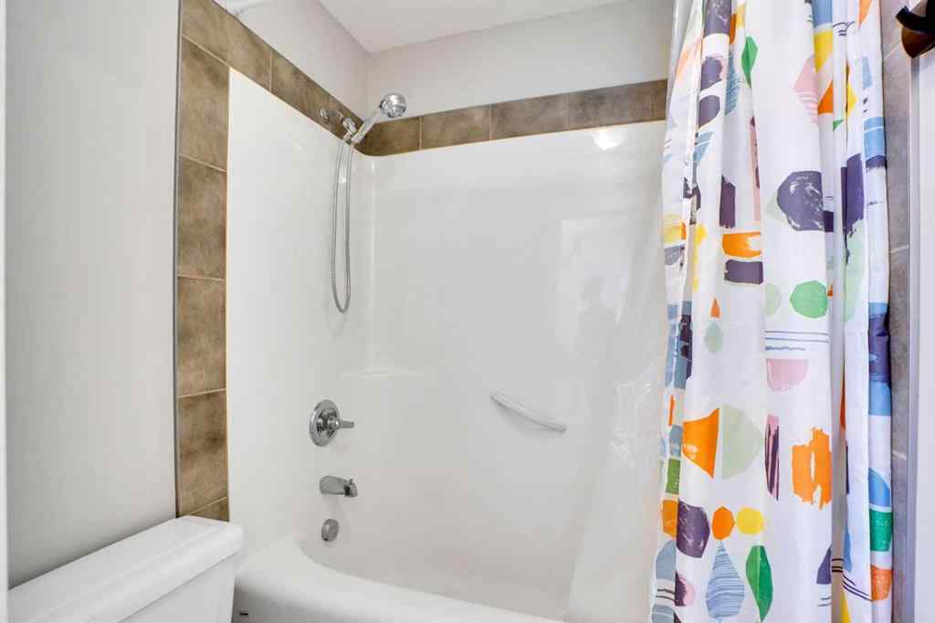 MLS® A2267637 - 70 Royal Ridge Manor NW in Royal Oak Calgary, Residential