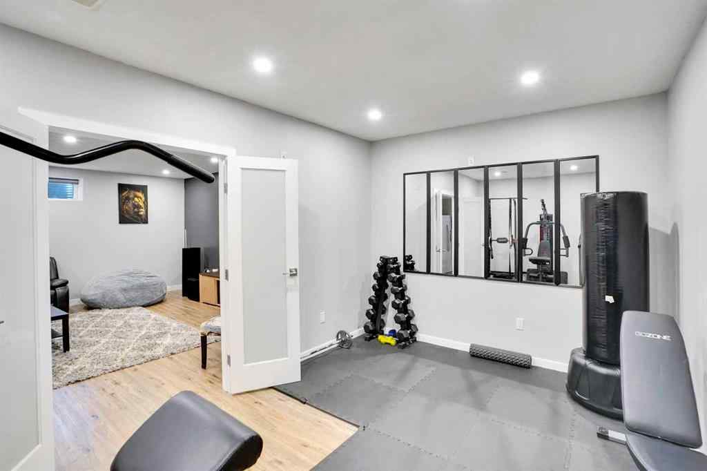 MLS® A2267637 - 70 Royal Ridge Manor NW in Royal Oak Calgary, Residential