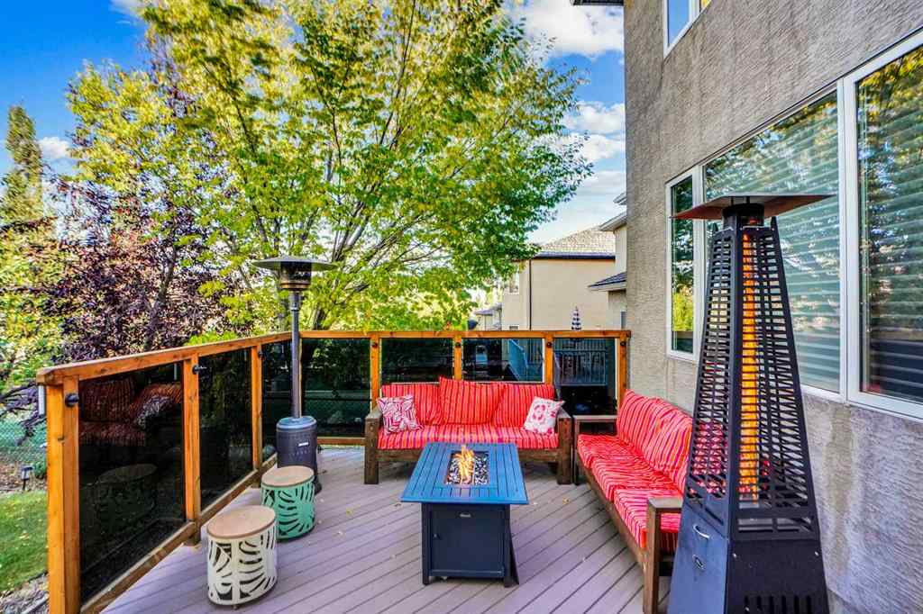 MLS® A2267637 - 70 Royal Ridge Manor NW in Royal Oak Calgary, Residential