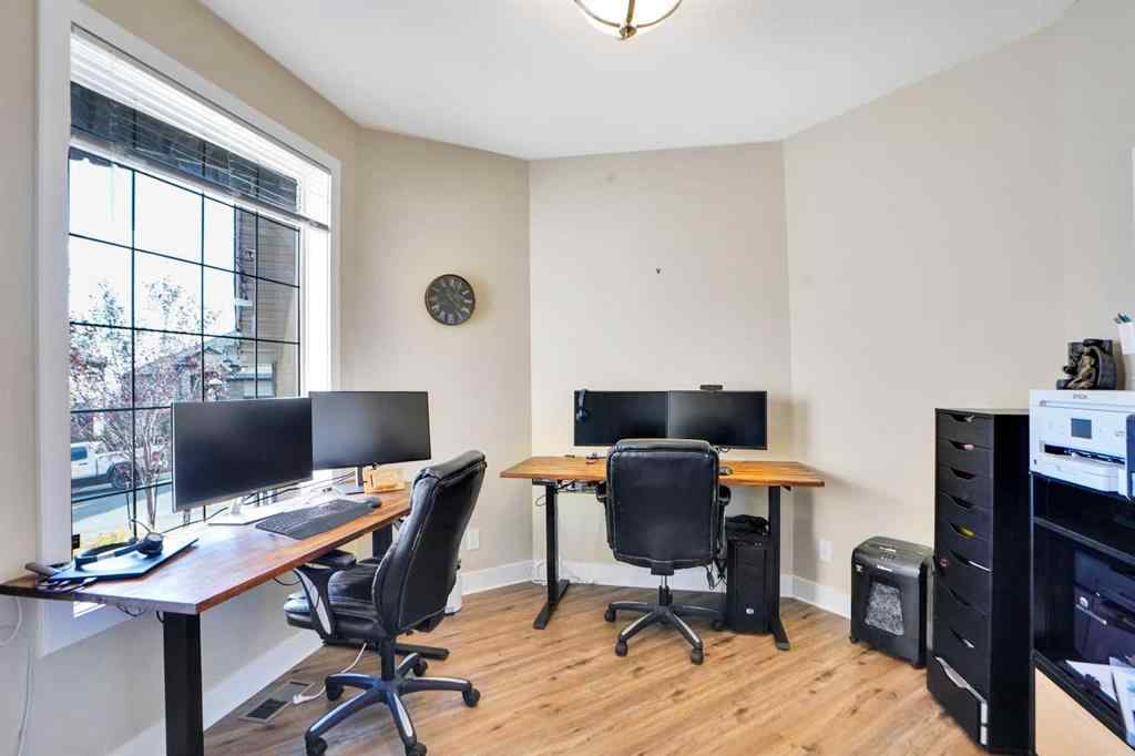 MLS® A2267637 - 70 Royal Ridge Manor NW in Royal Oak Calgary, Residential