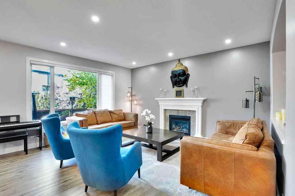 MLS® A2267637 - 70 Royal Ridge Manor NW in Royal Oak Calgary, Residential