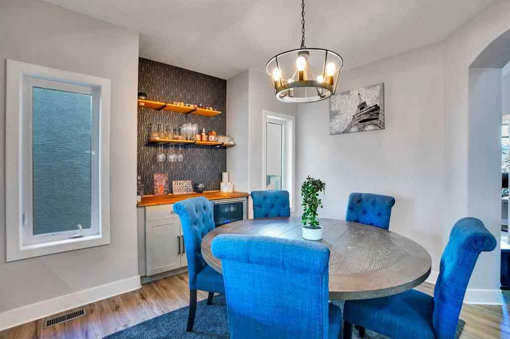 MLS® A2267637 - 70 Royal Ridge Manor NW in Royal Oak Calgary, Residential