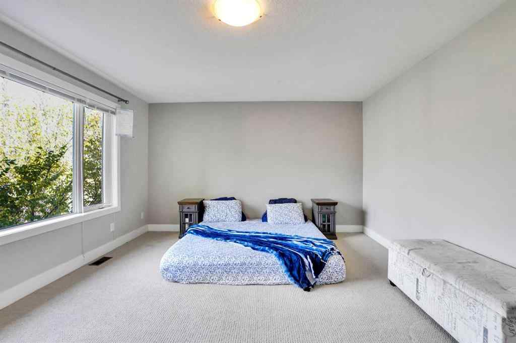 MLS® A2267637 - 70 Royal Ridge Manor NW in Royal Oak Calgary, Residential