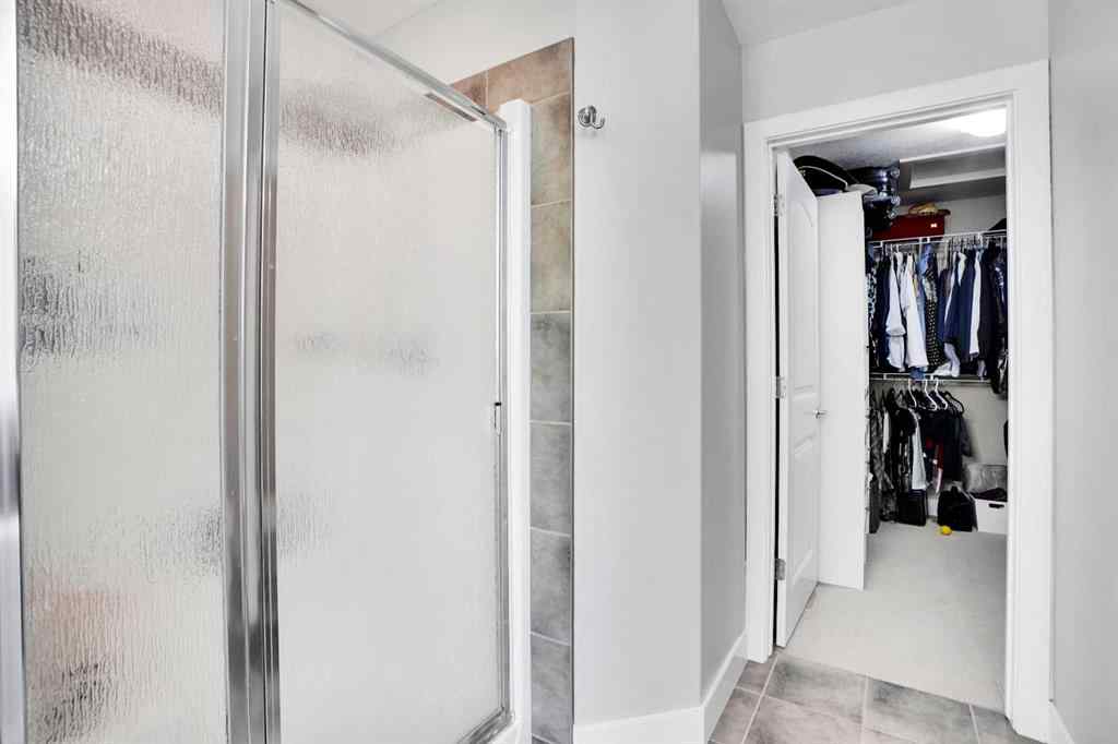 MLS® A2267637 - 70 Royal Ridge Manor NW in Royal Oak Calgary, Residential