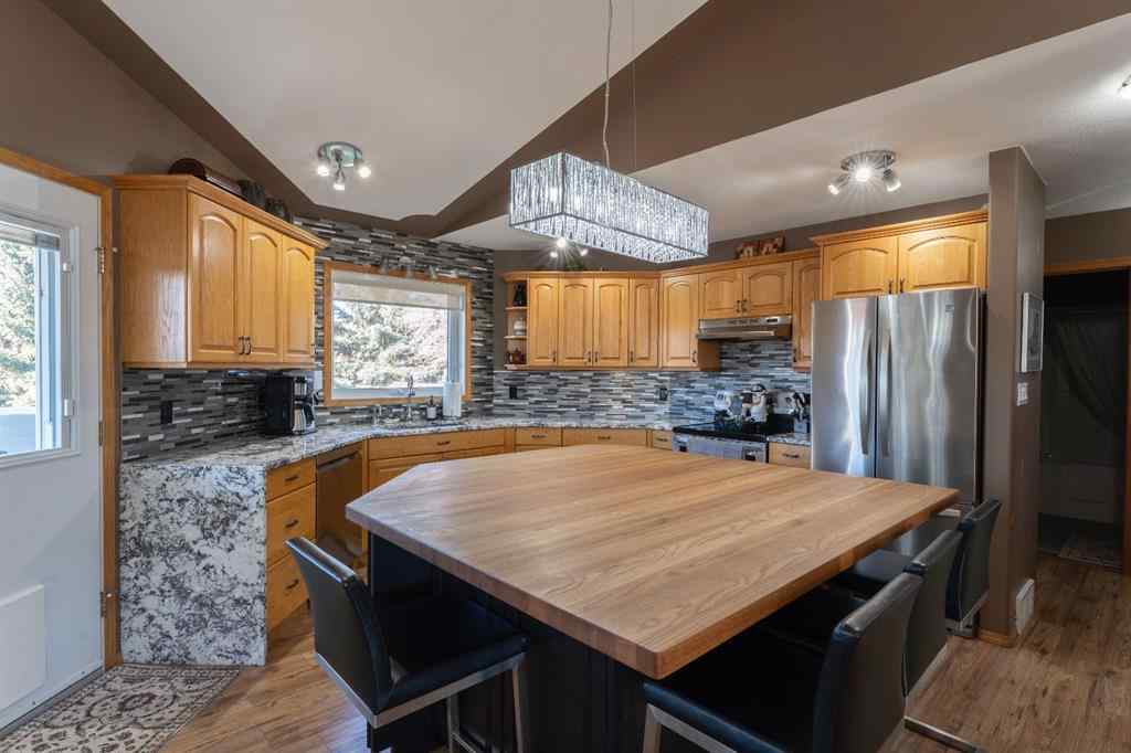 MLS® A2267638 - 14 Riviera Drive  in Regency Park Lacombe, Residential