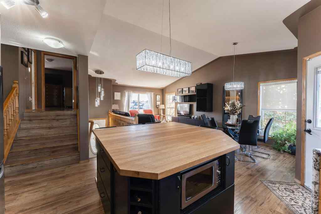 MLS® A2267638 - 14 Riviera Drive  in Regency Park Lacombe, Residential