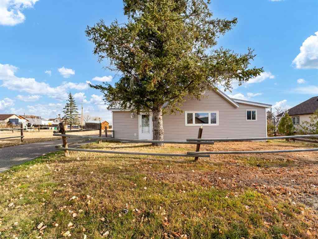 MLS® A2267640 - 17 2 Street W in NONE Schuler, Residential