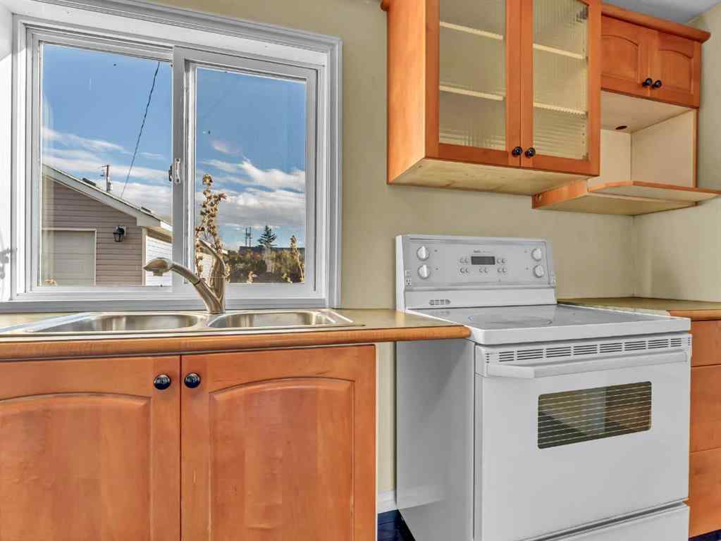 MLS® A2267640 - 17 2 Street W in NONE Schuler, Residential